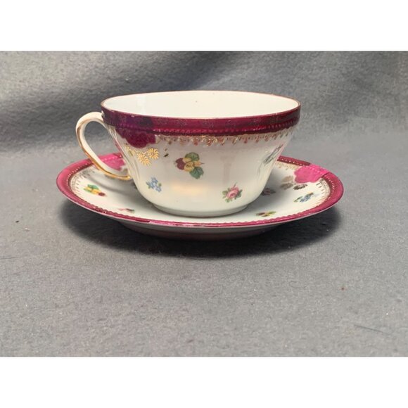 Vintage Victoria Austria Floral Teacup & Saucer Set Porcelain China - Picture 7 of 16